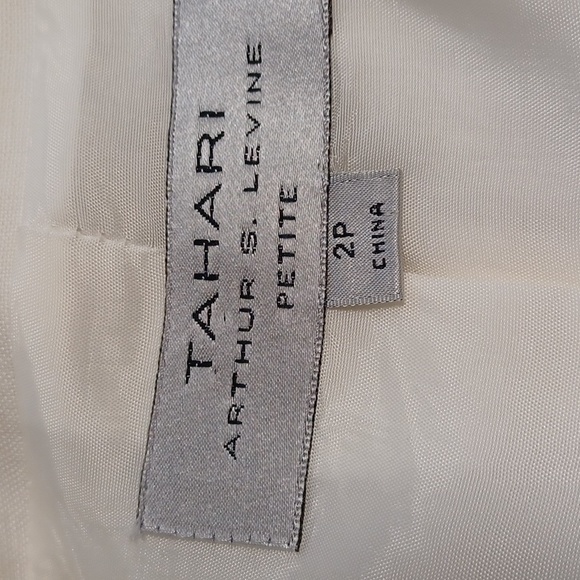 Suit - Picture 8 of 8